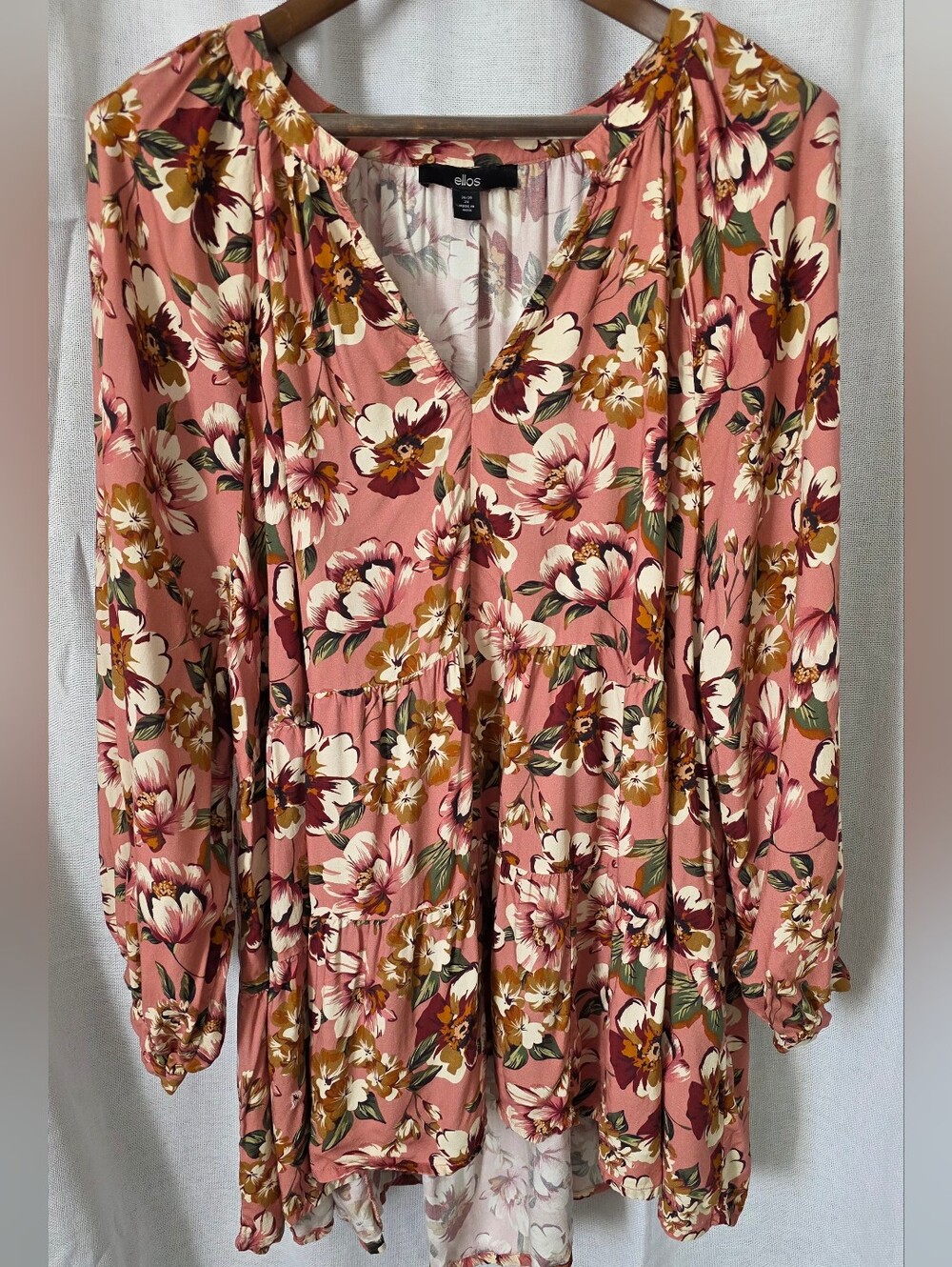 ellos Rose Pink Floral Tiered V-Neck Tunic